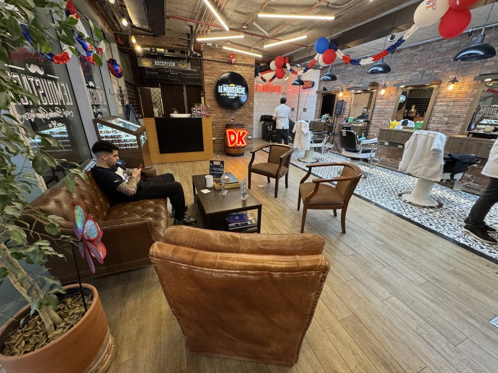 Barbería y Peluquería Le Moustache